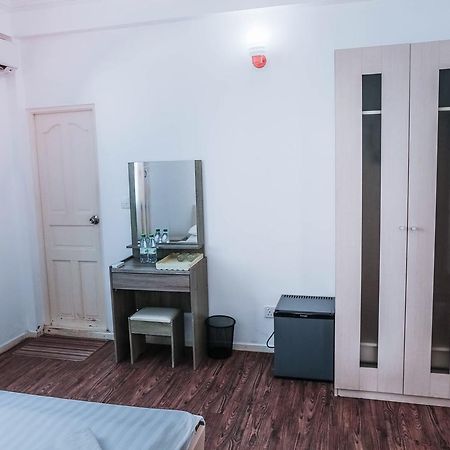 Rivers Beach & Spa Hulhumale Bagian luar foto