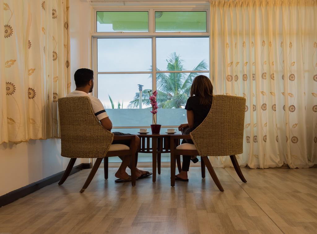 Rivers Beach & Spa Hulhumale Bagian luar foto
