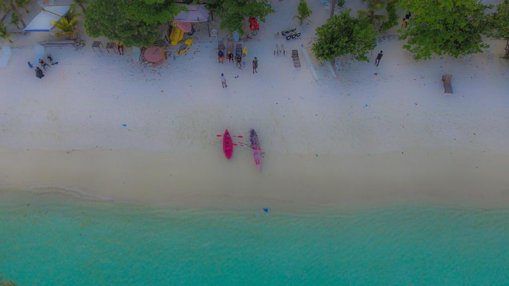 Rivers Beach & Spa Hulhumale Bagian luar foto