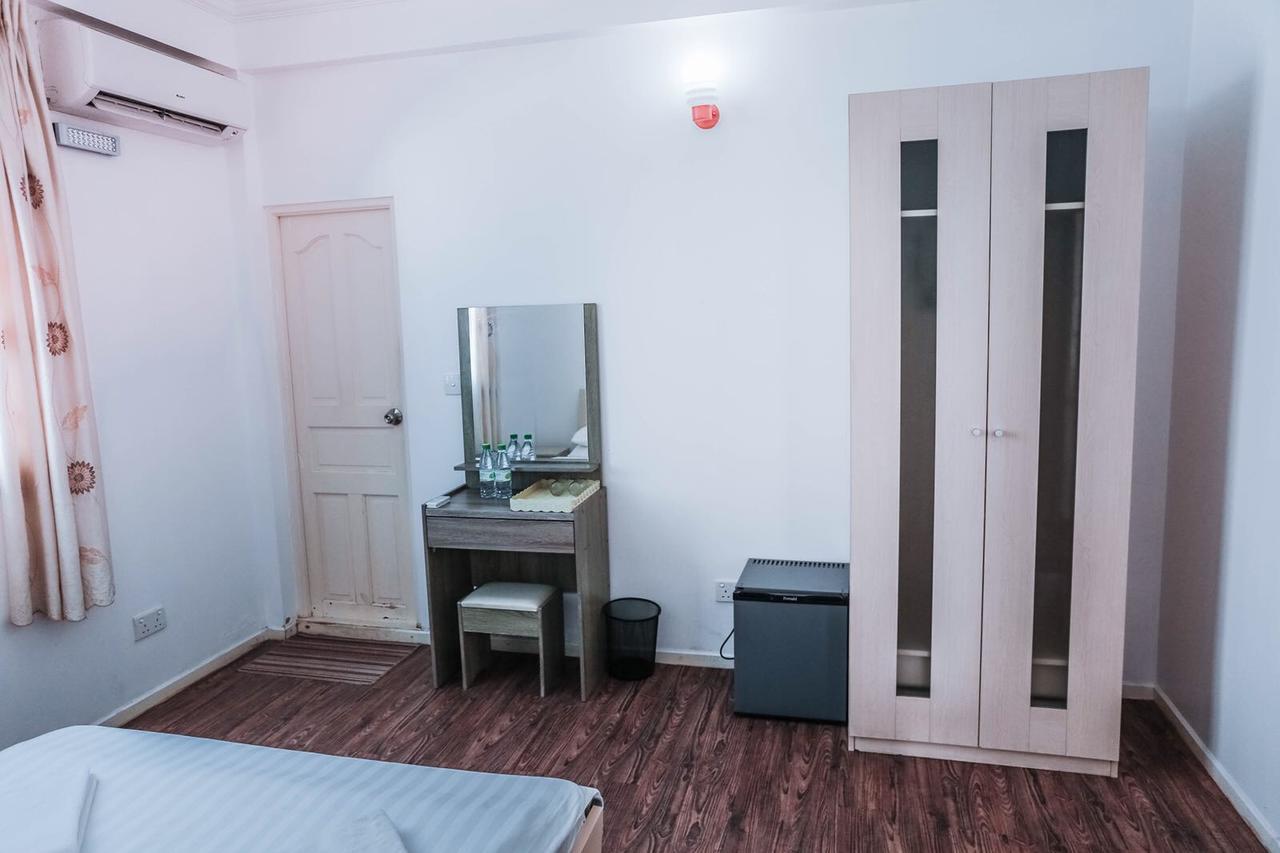 Rivers Beach & Spa Hulhumale Bagian luar foto